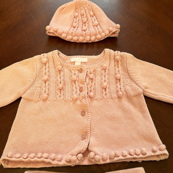 DYLAN & ABBY NWOT Pink knit 3 pc set with sweater, pants and hat. - Picture 6 of 8